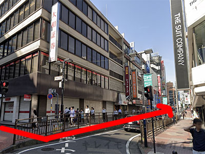 キレイモ横浜ビブレ店へのアクセス6（大和証券付近）